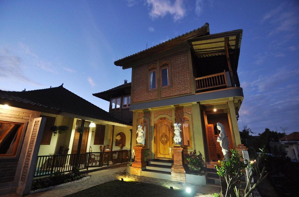 Meme Surung Guesthouse Munduk  Ngoại thất bức ảnh