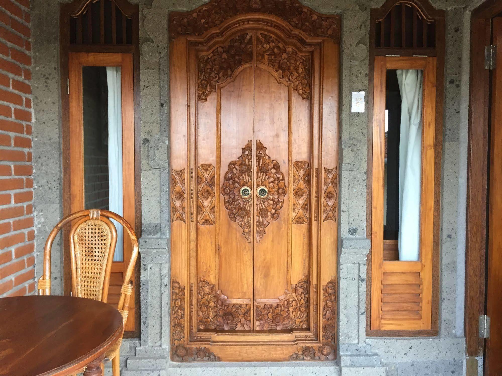 Meme Surung Guesthouse Munduk  Ngoại thất bức ảnh